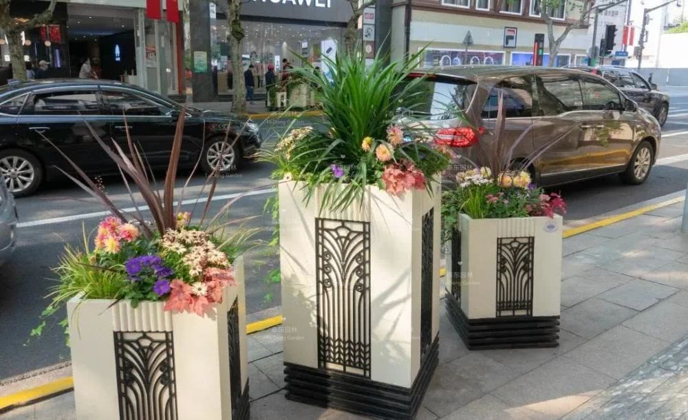 1588465498291475.jpg 花箱