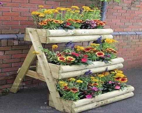 舊木板自制花箱 舊木板自制花箱