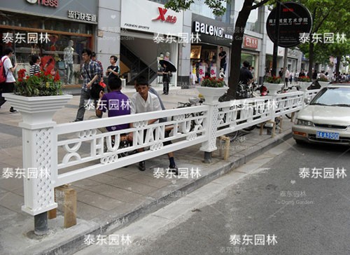 PVC花箱隔離護欄 PVC花箱隔離護欄