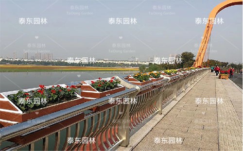 戶外花箱 戶外花箱