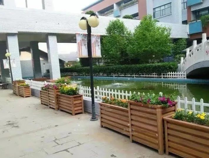 1676955248167939.jpg 花箱