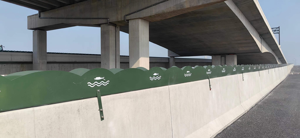 1708913113690204.jpg 花箱