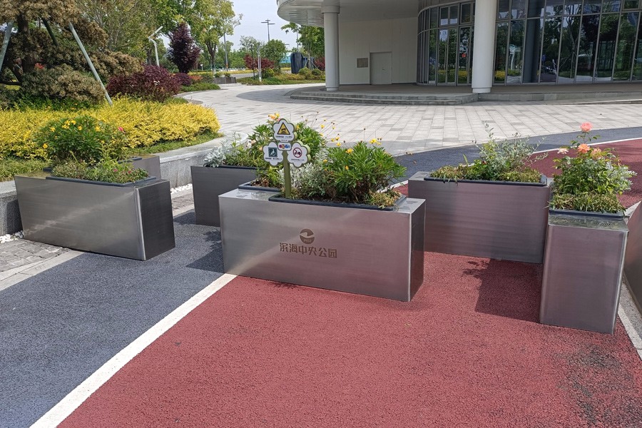 1716430686885275.jpg 花箱